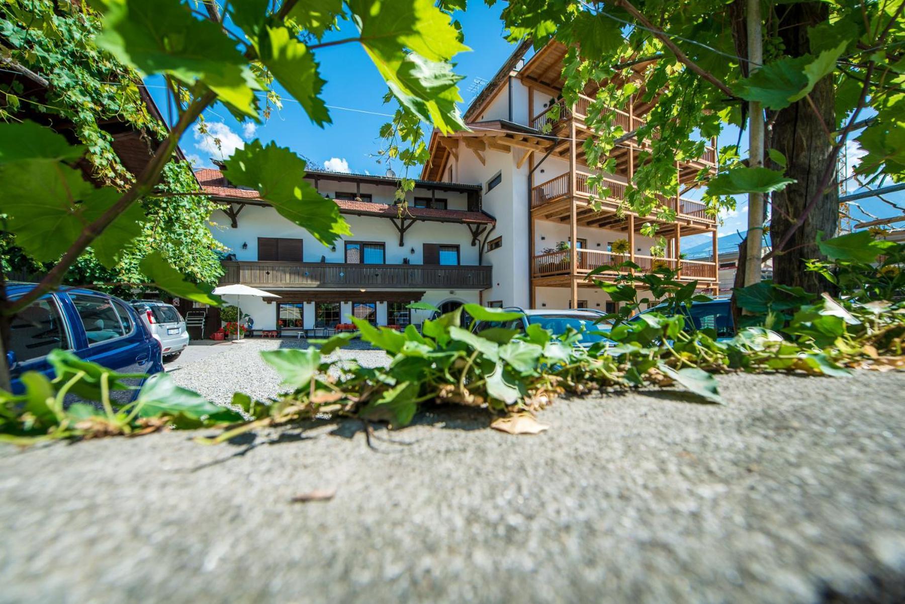 Eco Bnb & Apartments Bruendlerhof マルレンゴ エクステリア 写真